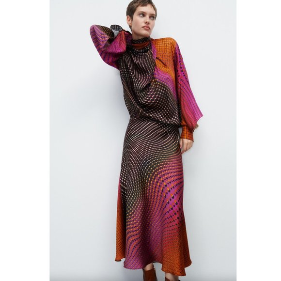 BLOGGER'S FAVE! Zara Printed Midi Skirt NWT - Picture 11 of 15